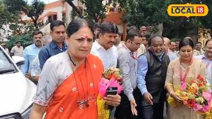 পুর ও নগরোন্নয়ন মন্ত্রী অগ্নিমিত্রা পাল পুর ও নগরোন্নয়ন মন্ত্রী অগ্নিমিত্রা পাল