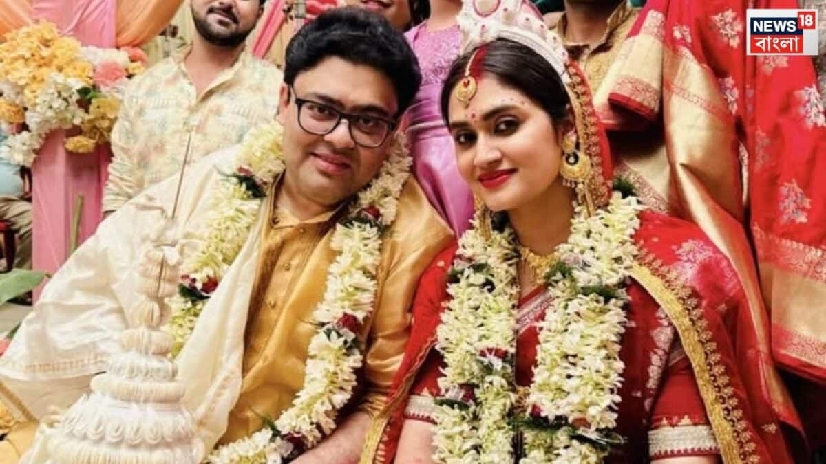 Ambarish Bhattacharya: বিয়ে করলেন অভিনেতা অম্বরিশ ভট্টাচার্য পাত্রী এয়ারহোস্টেস, একবছর আগে চুপিচুপি হয়েছিল বিয়ে, জানালেন কৌশিক গঙ্গোপাধ্যায়
