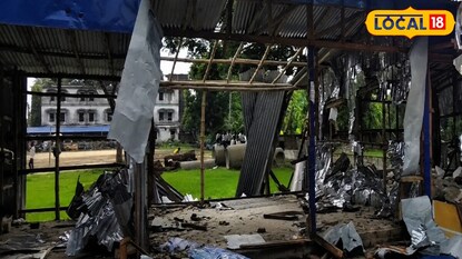 স্কুল চত্ত্বরে অবৈধভাবে তৈরি হওয়া দোকানগুলি ভেঙে ফেলা হয়েছে