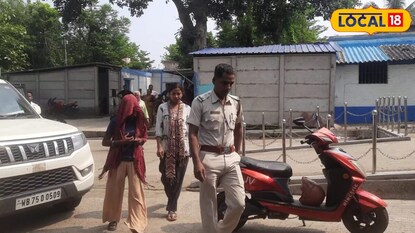 পুলিশের উদ্যোগে উদ্ধার করে নিয়ে আসা হচ্ছে ওই নাবালিকাকে