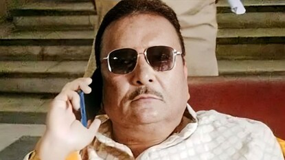মমতার তৃণমূল ছেড়ে বিস্ফোরক 'স্নেহের মদন' মমতার তৃণমূল ছেড়ে বিস্ফোরক 'স্নেহের মদন'