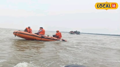 স্পিডবোট নিয়ে নিখোঁজ শ্রমিকদের খোঁজে তল্লাশি অভিযান স্পিডবোট নিয়ে নিখোঁজ শ্রমিকদের খোঁজে তল্লাশি অভিযান