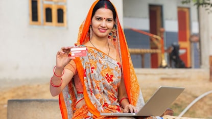 রাখিবন্ধনে দিল্লির মহিলাদের বড় উপহার রাখিবন্ধনে দিল্লির মহিলাদের বড় উপহার