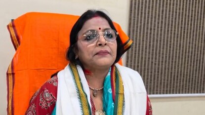 পাপিয়া অধিকারী