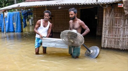 অসমে মৃত বেড়ে ৮১ ( Image Courtesy- PTI) অসমে মৃত বেড়ে ৮১ ( Image Courtesy- PTI)