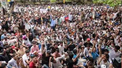 যন্তর-মন্তরে চলছে প্রতিবাদ (CJP Protest At Delhi Jantar Mantar) যন্তর-মন্তরে চলছে প্রতিবাদ (CJP Protest At Delhi Jantar Mantar)