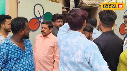 ঝুলিয়ে দেওয়া হয়েছিল তালা, পুলিশ সুপারকে অভিযোগের পরই খুলল অনুব্রতর কার্যালয় ঝুলিয়ে দেওয়া হয়েছিল তালা, পুলিশ সুপারকে অভিযোগের পরই খুলল অনুব্রতর কার্যালয়