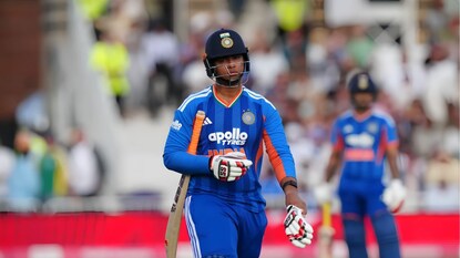 IND vs ENG : এ কী হাল বিশ্বচ্যাম্পিয়ন ভারতের! ১০০ রানও করতে পারল না, শ্রেয়স আইয়ারের টিম ইন্ডিয়া জিততে ভুলে গেল!