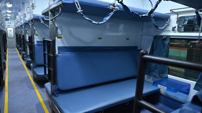 যাত্রীদের সুবিধায় এবার রেলের LHB কোচ