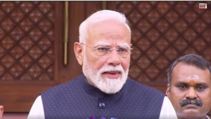 প্রশ্নফাঁসে কড়া বার্তা মোদির ( PTI) প্রশ্নফাঁসে কড়া বার্তা মোদির ( PTI)