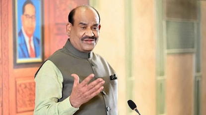 রাজ্য বিধানসভার বিধায়কদের নিয়ে দু’দিন ব্যাপী প্রশিক্ষণ শিবিরে উপস্থিত থাকবেন ওম বিড়লা (File Photo) রাজ্য বিধানসভার বিধায়কদের নিয়ে দু’দিন ব্যাপী প্রশিক্ষণ শিবিরে উপস্থিত থাকবেন ওম বিড়লা (File Photo)