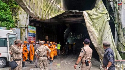 মৃত ২০, চলছে উদ্ধারকাজ (Image: PTI) মৃত ২০, চলছে উদ্ধারকাজ (Image: PTI)