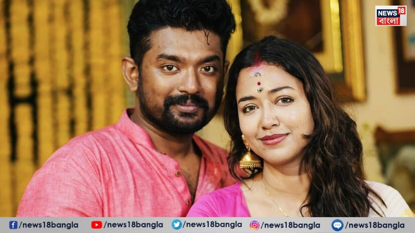 এই সুখবর দেওয়ার পর, সোহিনী-শোভনের বন্ধুরা শুভেচ্ছায় ভরিয়ে দিচ্ছেন তাঁদের পোস্ট৷ মিমি চক্রবর্তী, শ্রুতি দাস, সন্দীপ্তা সেন, ঋদ্ধিমা ঘোষ, গায়িকা অদিতি পাল সহ অনেকে তাঁদের অভিনন্দন জানিয়েছেন৷ 