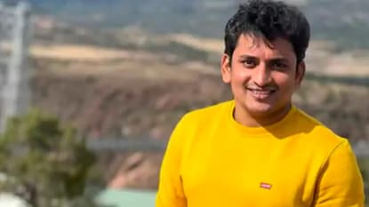 আমেরিকায় হড়পা বানে ভেসে গিয়ে মৃত ভারতীয় তথ্যপ্রযুক্তি কর্মী ভেঙ্কটেশ দোপ্পালপুদি৷ আমেরিকায় হড়পা বানে ভেসে গিয়ে মৃত ভারতীয় তথ্যপ্রযুক্তি কর্মী ভেঙ্কটেশ দোপ্পালপুদি৷