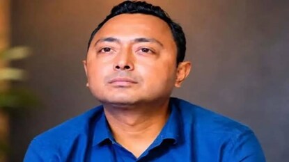 ৩ ঘণ্টার জেরায় দেবরাজ চক্রবর্তী ৩ ঘণ্টার জেরায় দেবরাজ চক্রবর্তী
