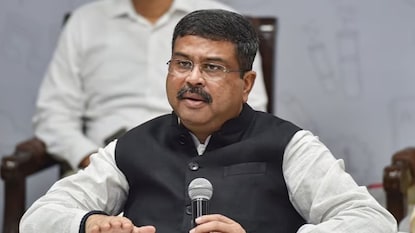 ধর্মেন্দ্র প্রধানের ইস্তফা৷ ধর্মেন্দ্র প্রধানের ইস্তফা৷
