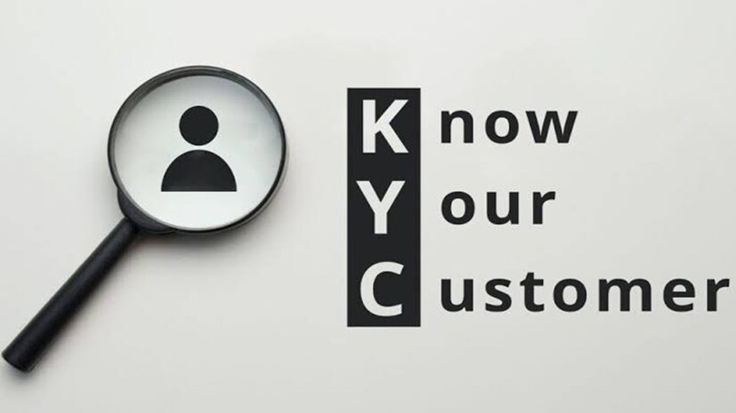 CKYC নম্বর কী?CKYC নম্বর হল একটি ১৪ সংখ্যার ইউনিক নম্বর, যা আপনার KYC রেকর্ডের সঙ্গে যুক্ত থাকে। এই রেকর্ড Central KYC Records Registry (CKYCR)-তে নিরাপদে সংরক্ষিত থাকে।
যখন কোনও ব্যাঙ্ক, NBFC, বিমা সংস্থা বা মিউচুয়াল ফান্ড কোম্পানির আপনার KYC প্রয়োজন হয়, তখন তারা এই রেকর্ড ব্যবহার করতে পারে। ফলে প্রতিবার নতুন করে একই নথি জমা দেওয়ার প্রয়োজন অনেকটাই কমে যায়। CKYC নম্বর কী?CKYC নম্বর হল একটি ১৪ সংখ্যার ইউনিক নম্বর, যা আপনার KYC রেকর্ডের সঙ্গে যুক্ত থাকে। এই রেকর্ড Central KYC Records Registry (CKYCR)-তে নিরাপদে সংরক্ষিত থাকে।
যখন কোনও ব্যাঙ্ক, NBFC, বিমা সংস্থা বা মিউচুয়াল ফান্ড কোম্পানির আপনার KYC প্রয়োজন হয়, তখন তারা এই রেকর্ড ব্যবহার করতে পারে। ফলে প্রতিবার নতুন করে একই নথি জমা দেওয়ার প্রয়োজন অনেকটাই কমে যায়।