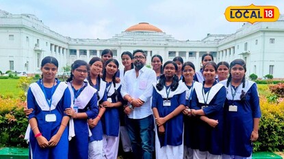 Students Assembly Visit: বই ছেড়ে এবার সোজা রাজনীতির অলিন্দে, খুদে পড়ুয়ারা হাজির বিধানসভায়! ভিতরে কী হল? জানুন বিস্তারিত