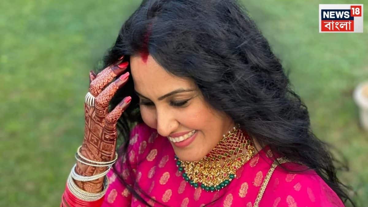 Actress Trouble Marriage: ‘বাড়িতে বরের হাতে মার খেতাম আর বাইরে কাজের জন্য পুরস্কার পেতাম’, টেলিভিশন অভিনেত্রীর ভয়ঙ্কর জীবন Actress Trouble Marriage: ‘বাড়িতে বরের হাতে মার খেতাম আর বাইরে কাজের জন্য পুরস্কার পেতাম’, টেলিভিশন অভিনেত্রীর ভয়ঙ্কর জীবন