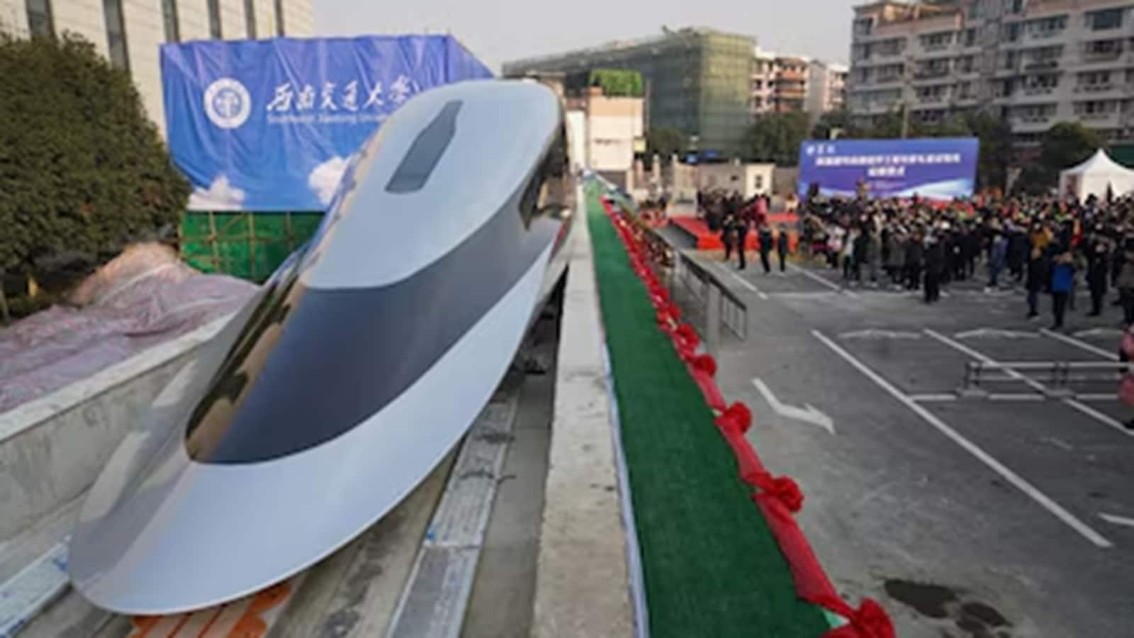 Maglev Train New Record: ৫ সেকেন্ডে ৮০০ কিলোমিটার!আবারও নিজের রেকর্ড ভাঙল চিনের ম্যাগলেভ Maglev Train New Record: ৫ সেকেন্ডে ৮০০ কিলোমিটার!আবারও নিজের রেকর্ড ভাঙল চিনের ম্যাগলেভ