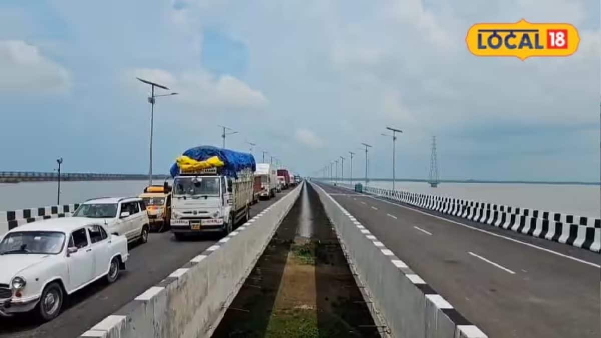 ফরাক্কা ব্যারেজে নতুন লেন চালু, কমবে যানজট