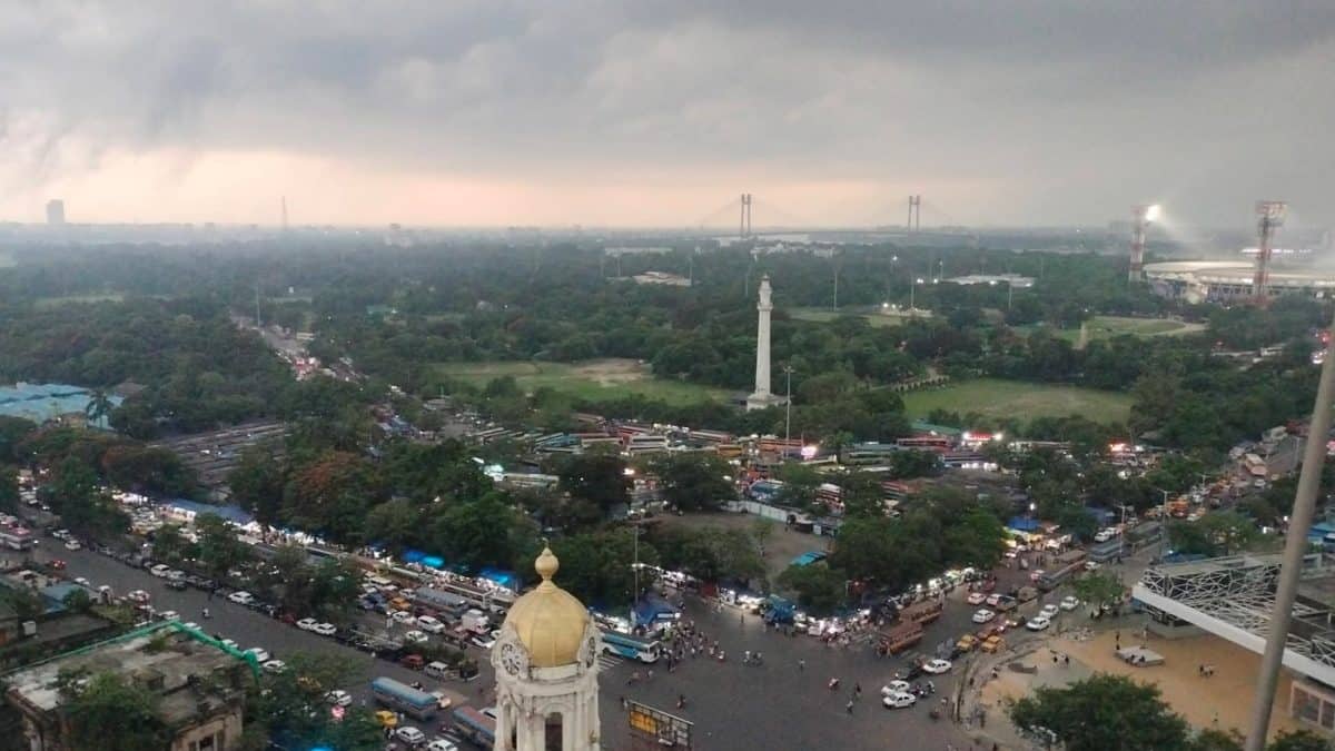 বঙ্গোপসাগরে নিম্নচাপ, দক্ষিণবঙ্গে ভারী বৃষ্টির সতর্কতা