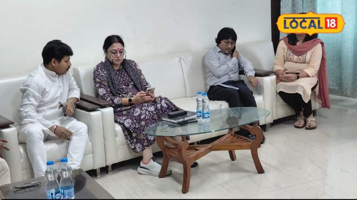 হলদিয়ায় জলমগ্ন পরিস্থিতি, ত্রাণে ১ কোটি টাকা বরাদ্দ মন্ত্রীর