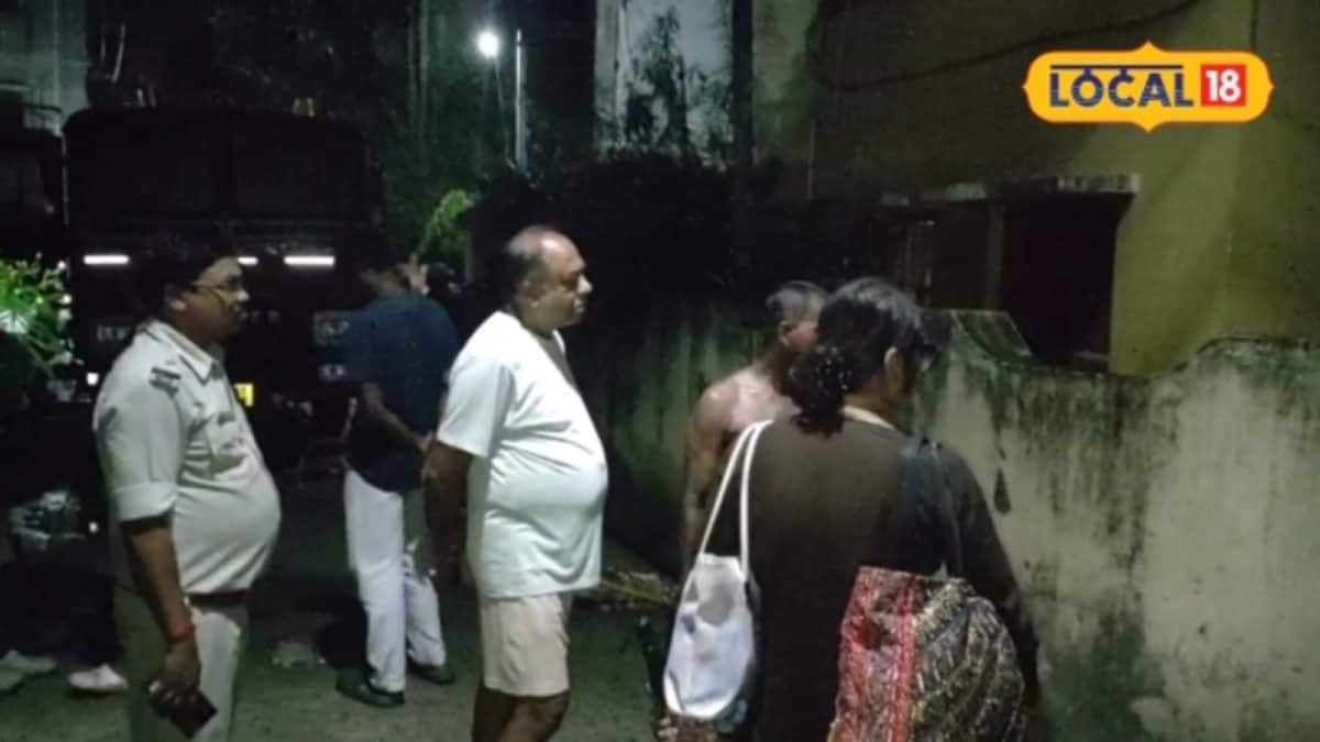 নবদ্বীপে দোতলা বাড়িতে ভয়াবহ অগ্নিকাণ্ড, আতঙ্ক ছড়াল এলাকায়