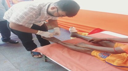 শ্রাবণ মেলার পথে শুশ্রুষার স্পর্শ