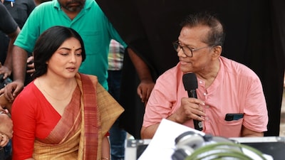 প্যারিসে সম্মানিত শেখর দাশের ছবি ‘পাগলা ঘোড়া’