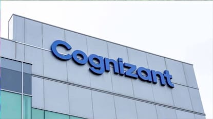 US suspends Cognizant’s Green Card filings: নতুন কর্মীদের জন্য আমেরিকায় গ্রিন কার্ডের আবেদন করতে পারবে না কগনিজ্যান্ট! বিপাকে পড়বেন ভারতীয়রা?