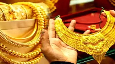 সোনার দামে ফের বদল।