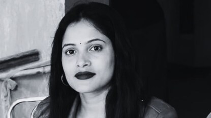 মৃত্যুর কোলে ঢলে পড়লেন জনপ্রিয় গায়িকা