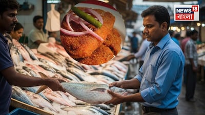 সপ্তাহান্তে বা সন্ধ্যার চায়ের সঙ্গে আপনারও কি মুচমুচে ও মশলাদার কিছু খেতে ইচ্ছে করে? যদি তাই হয়, তবে কলকাতার স্টাইলের মাছ ভাজার চেয়ে ভালো আর কিছুই হতে পারে না! বাইরে মুচমুচে আর ভিতরে নরম, এই খাবারটি সকলেরই প্রিয়। (AI Image)