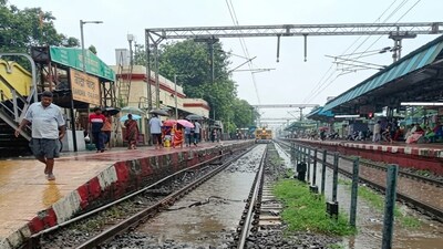 শিয়ালদা ডিভিশনে জল জমার সমস্যা (Representative/File Image)