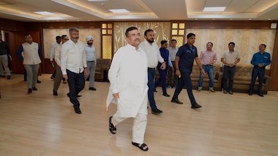 ভারত-ব্রাজিল ম্যাচের প্রস্তুতি খতিয়ে দেখেন মুখ্যমন্ত্রী (Photo: X)