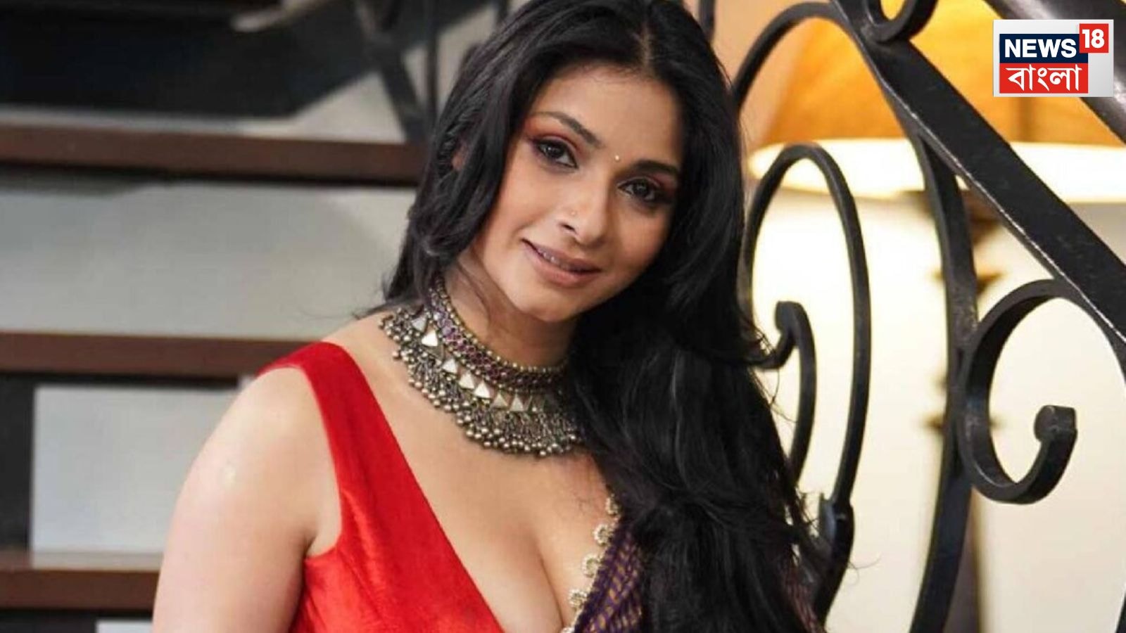 উল্লেখ্য যে, নাগপুরেও একই ধরনের একটি ঘটনা ঘটেছিল, যেখানে একটি পরিবার ৩৪৮ ইউনিট বিদ্যুতের জন্য ১.৪৪ লক্ষ টাকার বিল পেয়েছিল। পরবর্তীকালে, মহারাষ্ট্র স্টেট ইলেকট্রিসিটি ডিস্ট্রিবিউশন কোম্পানি লিমিটেড (MSEDCL) মিটার রিডিংয়ের ত্রুটি স্বীকার করে বিলটি সংশোধন করে তা কমিয়ে ১৩,৮০০ টাকা করে। MSEDCL জানিয়েছে যে, স্মার্ট মিটার স্বয়ংক্রিয়ভাবে বেশি বিদ্যুৎ খরচ রেকর্ড করে না। উল্লেখ্য যে, নাগপুরেও একই ধরনের একটি ঘটনা ঘটেছিল, যেখানে একটি পরিবার ৩৪৮ ইউনিট বিদ্যুতের জন্য ১.৪৪ লক্ষ টাকার বিল পেয়েছিল। পরবর্তীকালে, মহারাষ্ট্র স্টেট ইলেকট্রিসিটি ডিস্ট্রিবিউশন কোম্পানি লিমিটেড (MSEDCL) মিটার রিডিংয়ের ত্রুটি স্বীকার করে বিলটি সংশোধন করে তা কমিয়ে ১৩,৮০০ টাকা করে। MSEDCL জানিয়েছে যে, স্মার্ট মিটার স্বয়ংক্রিয়ভাবে বেশি বিদ্যুৎ খরচ রেকর্ড করে না।