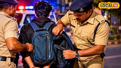 কিশোরের কাছে থেকে উদ্ধার বিপুল পরিমাণ নিষিদ্ধ কফ সিরাপ (ছবি সৌজন্যে -AI)