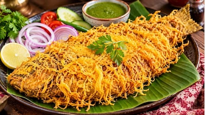 বাড়িতে কীভাবে বানাবেন রেস্তোরাঁর মতো ফিশ কবিরাজি? রইল সহজ রেসিপি