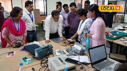IIT Kharagpur: স্কুলে শেখানো হবে এআই, হাতেকলমে শিক্ষা মিলবে রোবোটিক্স, থ্রি-ডি প্রিন্টিংয়ের! কীভাবে শিক্ষকদের তৈরি করছে IIT খড়গপুর? প্রস্তুত নয়া স্ট্র্যাটেজি