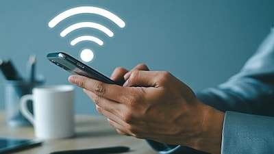 ক্যাফে, স্টেশন বা বিমানবন্দরে Wi-Fi ব্যবহারের আগে সাবধান!