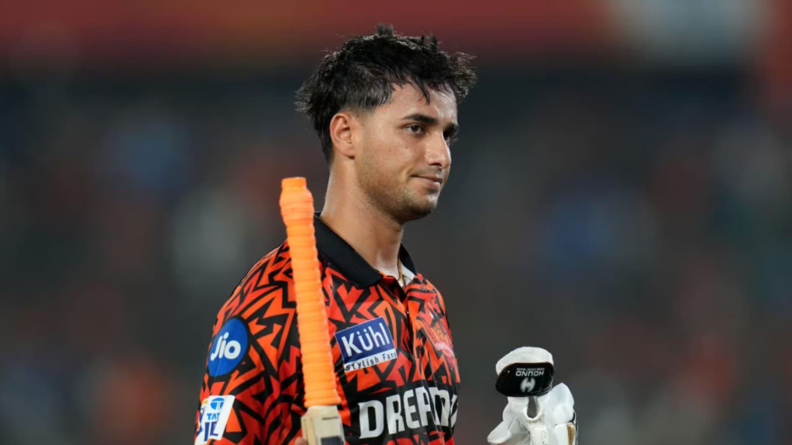 হায়দরাবাদ ছাড়ছেন অভিষেক শর্মা? হতে চান অধিনায়ক! তাহলে কি গন্তব্য কেকেআর?