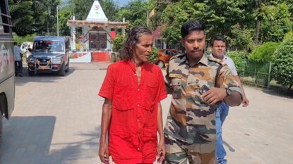 সাধুর বেশে গ্রেফতার অনুপ্রবেশকারী বাংলাদেশি! 