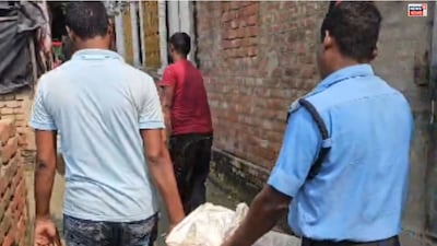 কালিয়াচকে উদ্ধার বিপুল অস্ত্র ও কাঁচামাল