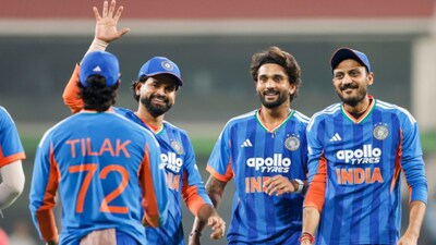 তৃতীয় ম্যাচে ওয়েস্ট ইন্ডিজকে হারাল ১৪ রানে