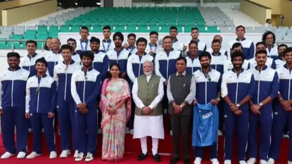 এশিয়ান গেমসে ভারতের সাফল্যে গর্বিত-উচ্ছ্বসিত মোদি, ক্রিকেটার-সহ পদকজয়ীদের জানালেন অভিনন্দন, পেলেন বিশেষ উপহার