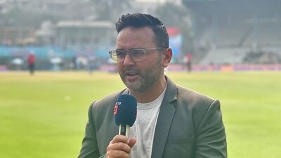 নির্বাচক হওয়ার জন্য আবেদনই করলেন না পার্থিব প্যাটেল (Photo: X/File)