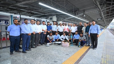 যাত্রী স্বাচ্ছন্দ্যে বড় উদ্যোগ! উত্তর-পূর্ব সীমান্ত রেলের ৫টি ট্রেনে চালু উন্নত পরিষেবা