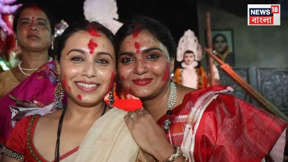 Photo : News18 Bengali Kajol, Tanishaa Mukerji et Jaya Bachchan célèbrent Durga Puja à Bombay