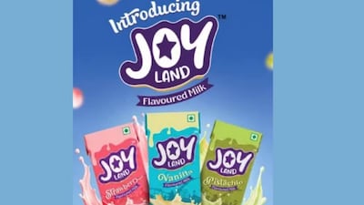 Joyland স্ট্রবেরি ও ভ্যানিলা ফ্লেভারড দুধ বাজারে আনল রিলায়েন্স